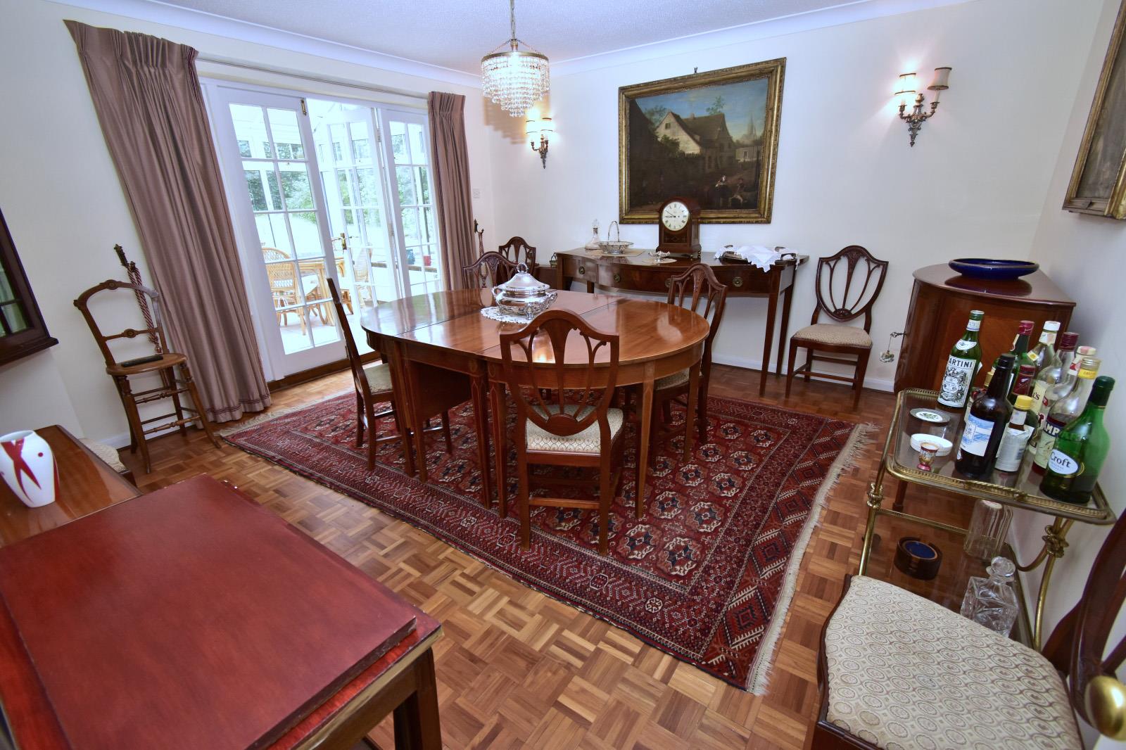 A DINING ROOM.JPG